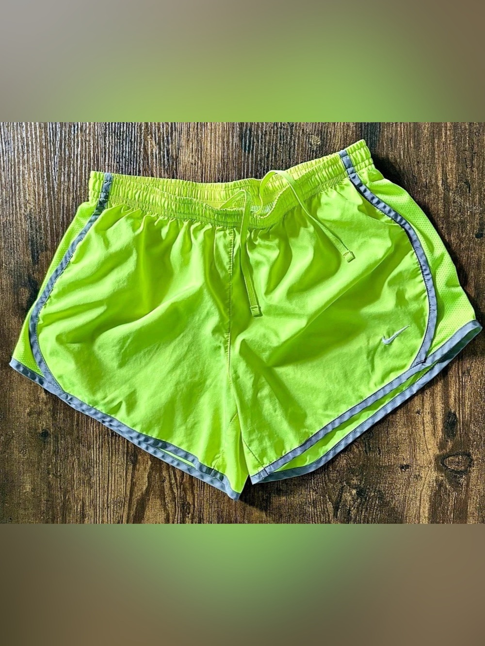 Women’s Nike Tempo Dri-FIT Running Shorts - size XS *see measurements*